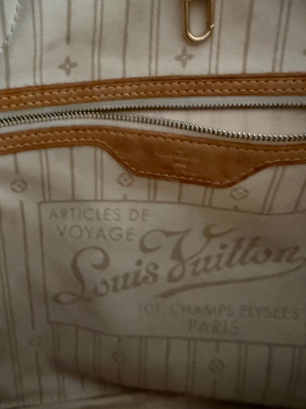 Louis Vuitton Damier Azur Canvas Neverfull Tote in Cream and Tan Trim - Picture 3 of 4